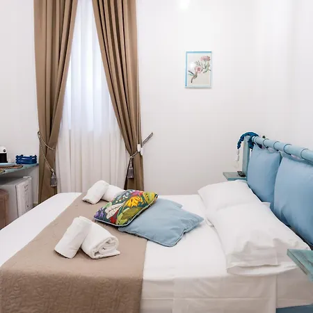 Frühstückspension Palazzo Nicolaus Del Borgo Antico 4*