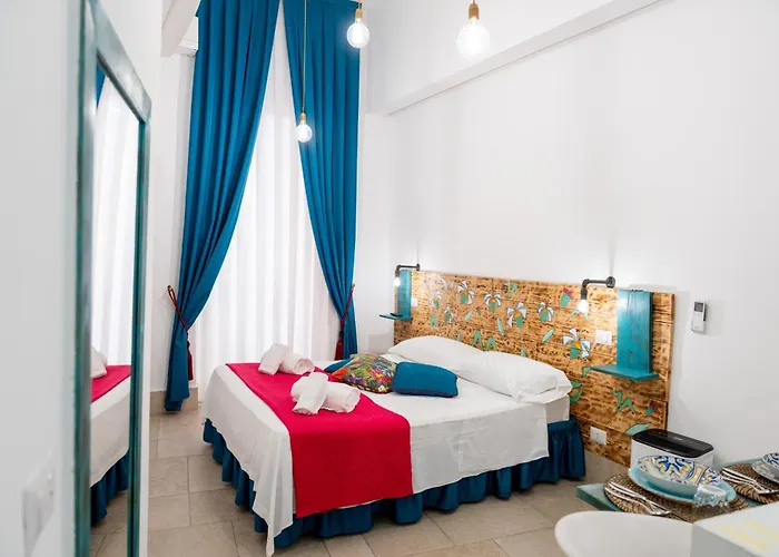 Palazzo Nicolaus Del Borgo Antico Bed & Breakfast Bari