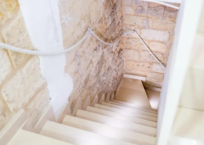 Palazzo Nicolaus Del Borgo Antico Bed & Breakfast 4*