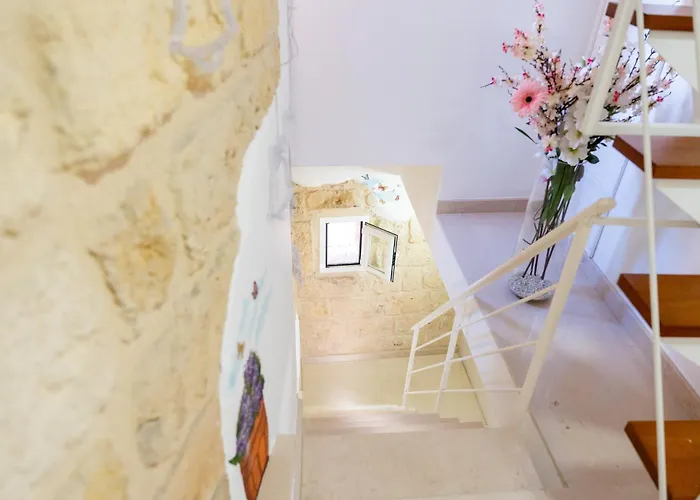 Palazzo Nicolaus Del Borgo Antico Bed & Breakfast 4*