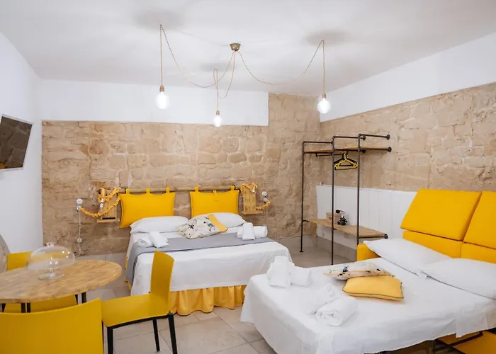 Palazzo Nicolaus Del Borgo Antico Bed & Breakfast Bari