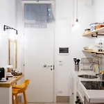 Palazzo Nicolaus Del Borgo Antico B&B 바리