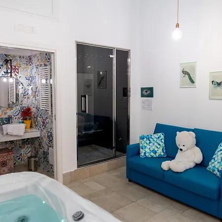 Bed and breakfast Palazzo Nicolaus Del Borgo Antico 4*