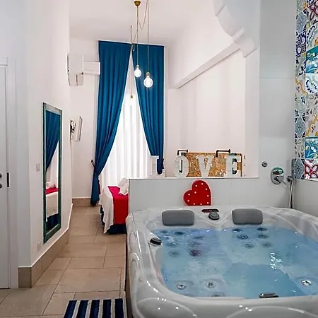 Bed & Breakfast Palazzo Nicolaus Del Borgo Antico