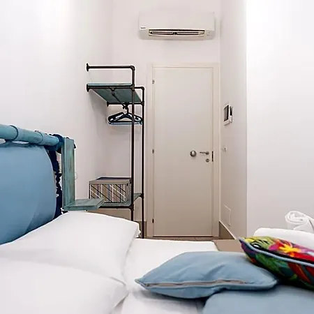 Alojamento de Acomodação e Pequeno-almoço Palazzo Nicolaus Del Borgo Antico 4*